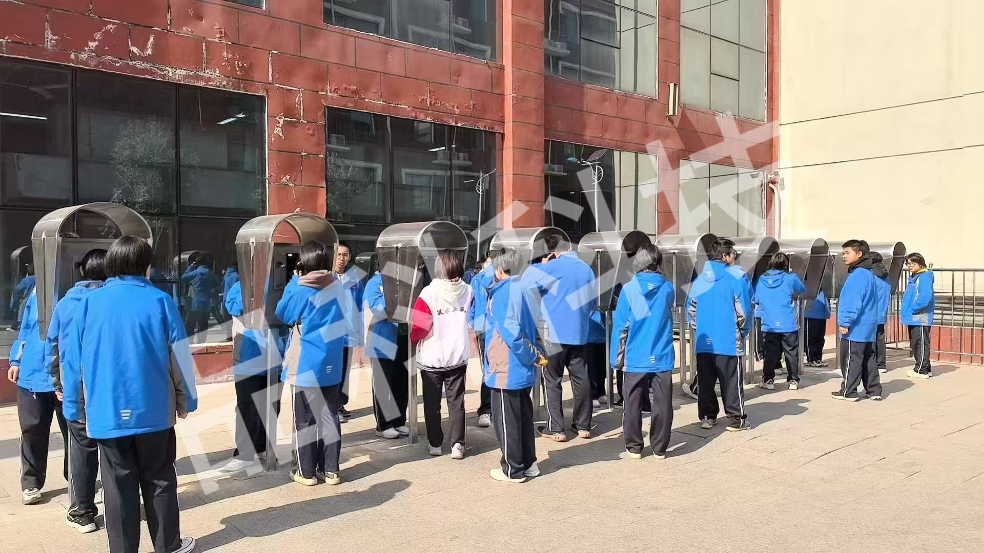 Ʒ��У�@�H��Ԓ�C